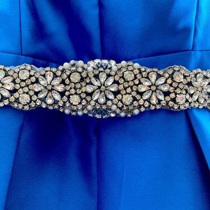 Rhinestone accent sash belt